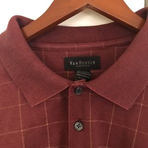 Van heusen  polo shirt xl like new 2 tee shirts for 22$ deal